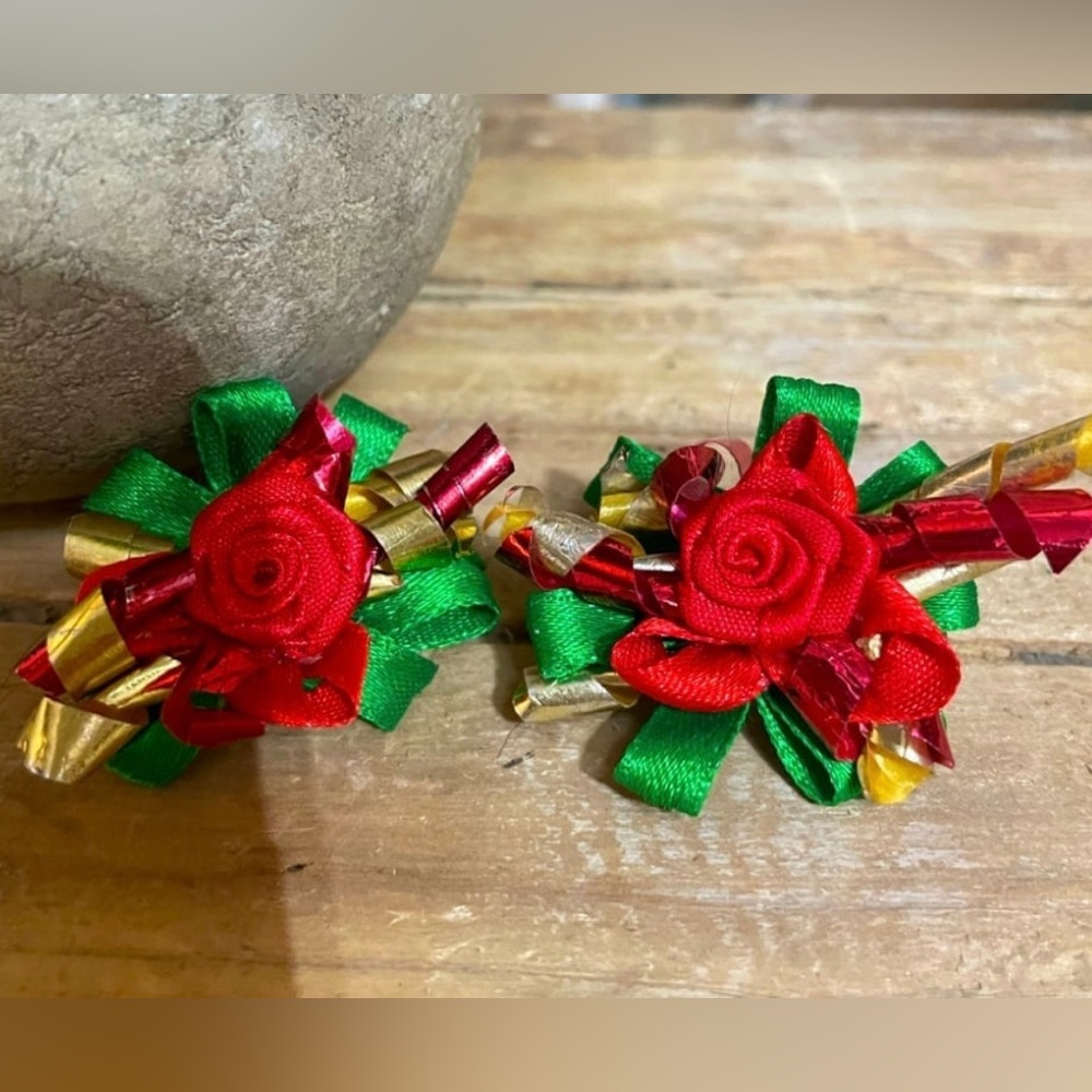 Set Of 2 Handcrafted Christmas Theme Dog Bows NEW